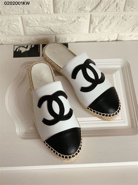 chanel shoes mules.